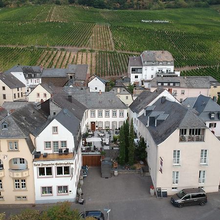 Weingutshotel Piesporter Goldtroepfchen Exterior photo